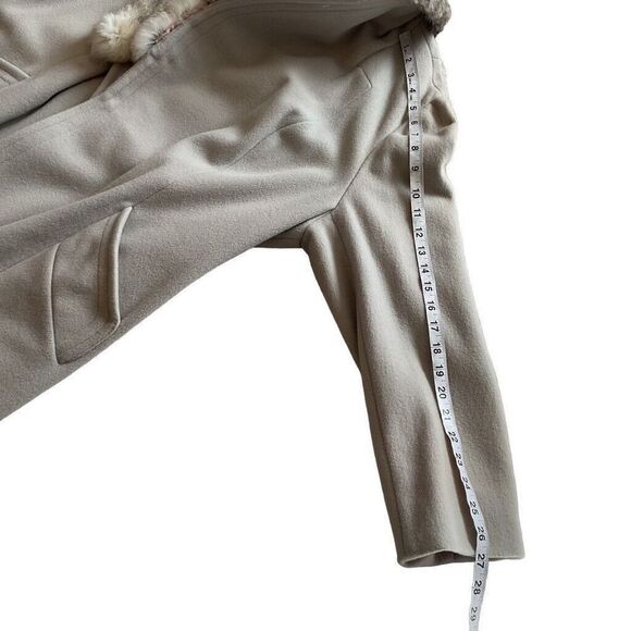 Vintage Elegant Gray beige Women's long belted Coat with Fur Collar L/XL - Picture 16 of 16